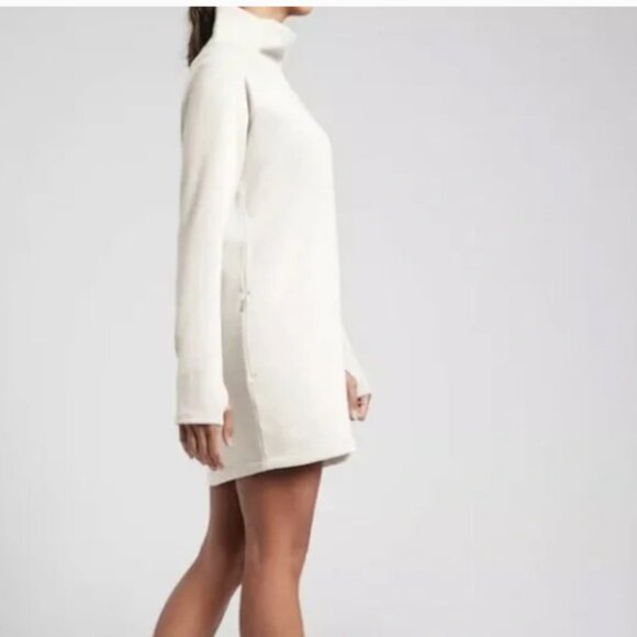 Athleta Women's Dress in Light Gray - Picture 3 of 8